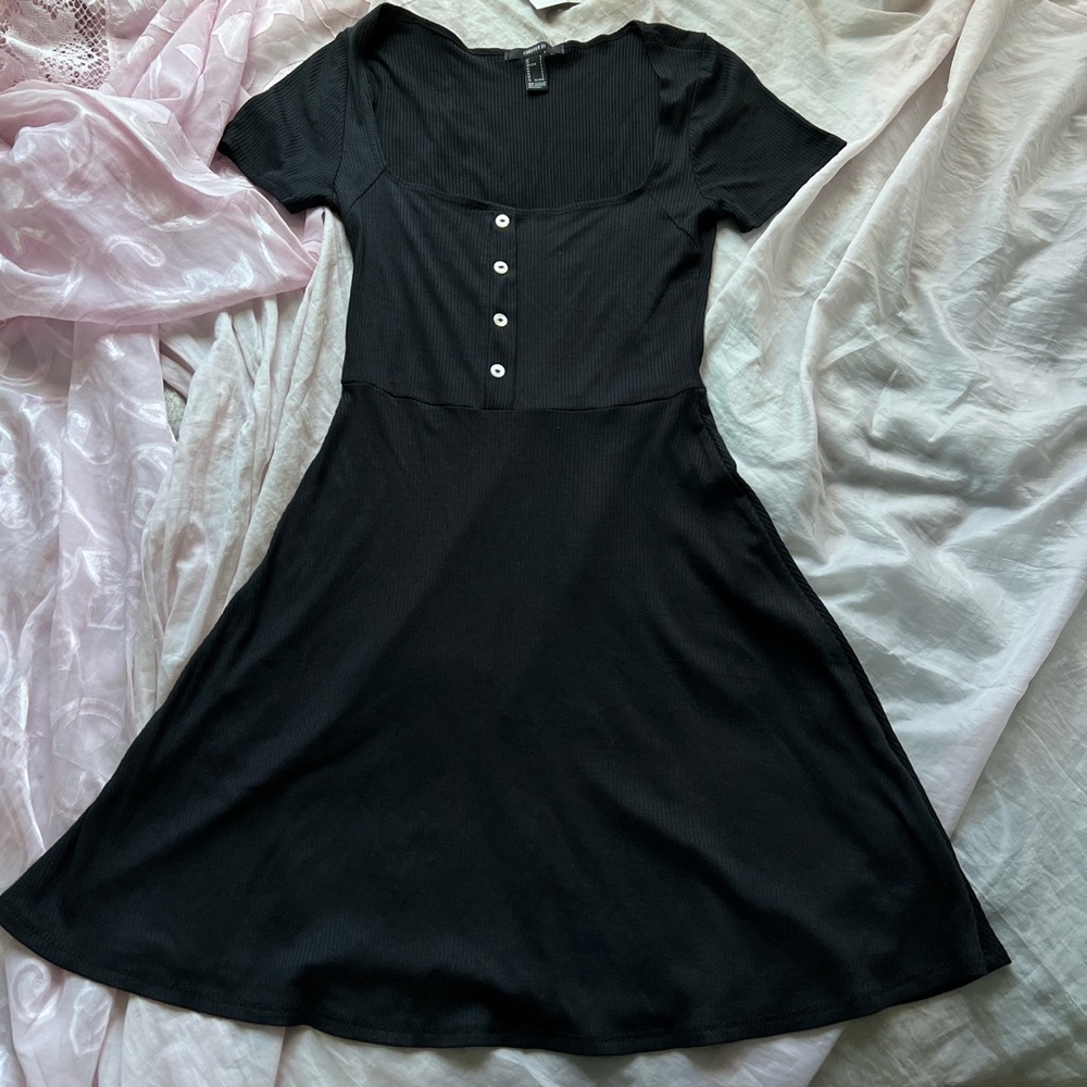 nwt f21 black dress